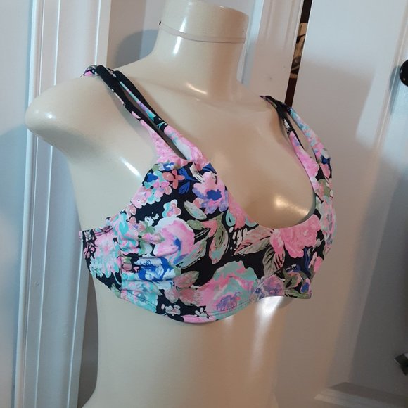 Double Strap Hawaiian Floral No Boundaries Bikini Top - Picture 10 of 10